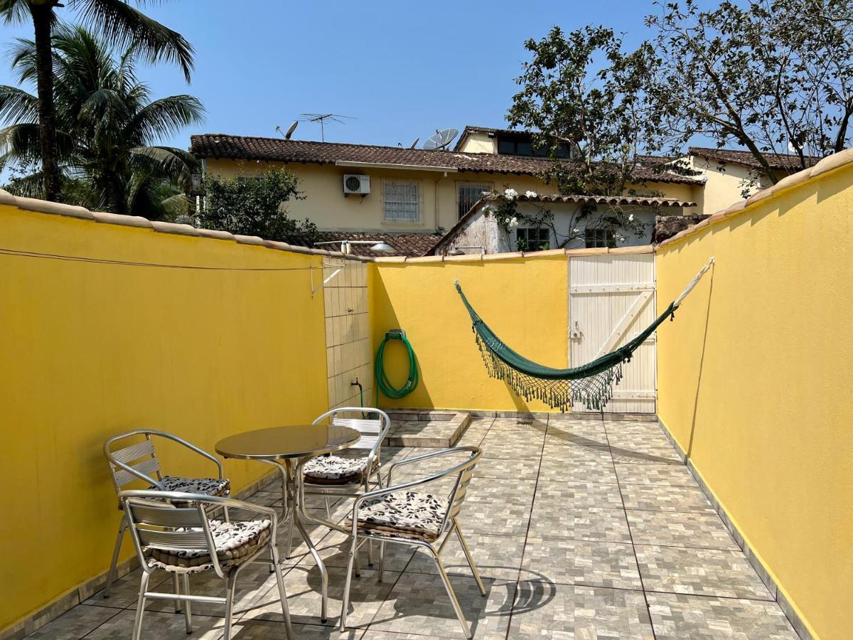 Casa Verde No Centro De باراتي المظهر الخارجي الصورة