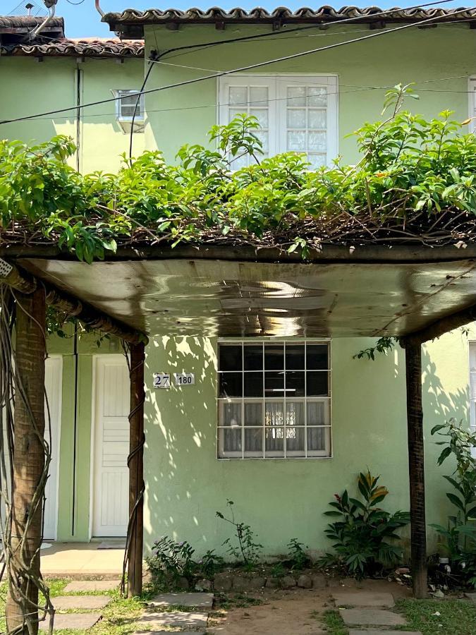 Casa Verde No Centro De باراتي المظهر الخارجي الصورة