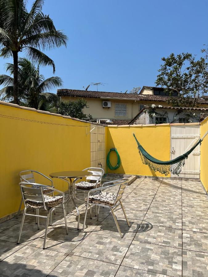 Casa Verde No Centro De باراتي المظهر الخارجي الصورة