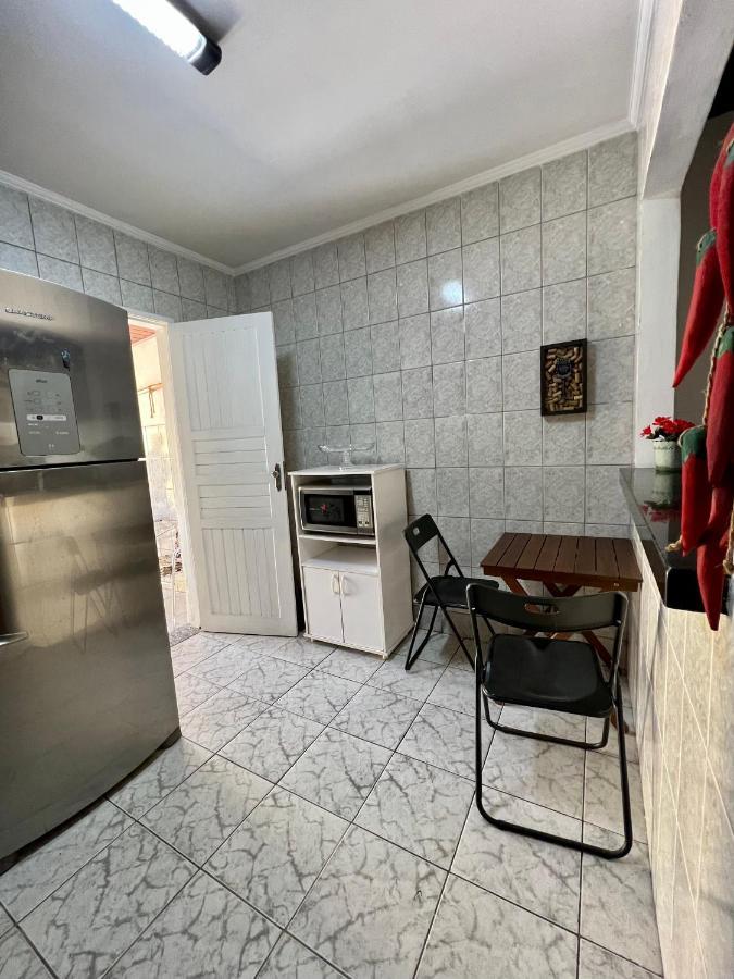 Casa Verde No Centro De باراتي المظهر الخارجي الصورة